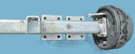 Jarruakseli Jsi 1500 kg A=1085-1325 Knott - Jarrulliset akselit - 1077 - 2