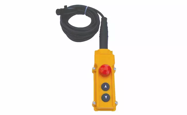 Langallinen käsiohjain hätäpysäytyksellä, 4-nastainen - Sähkövinssit - 2269 - 1