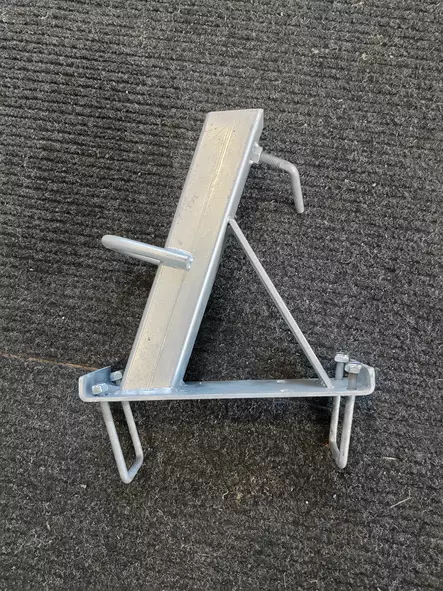 Vinssipukin alaosa 700-750 kg - Venetrailereiden varaosat - 649 - 1